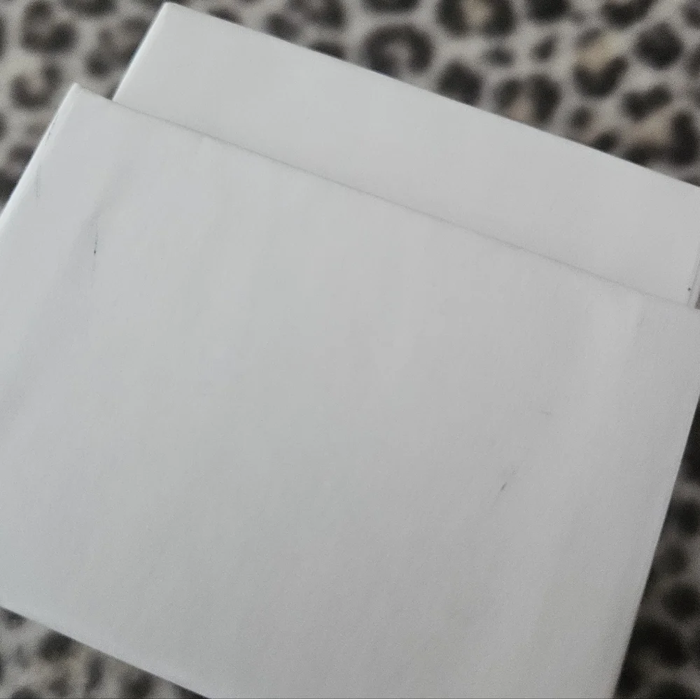 Fossil Solid White Cardboard Paper Packaging Watch Storage Box with Watch Pillow